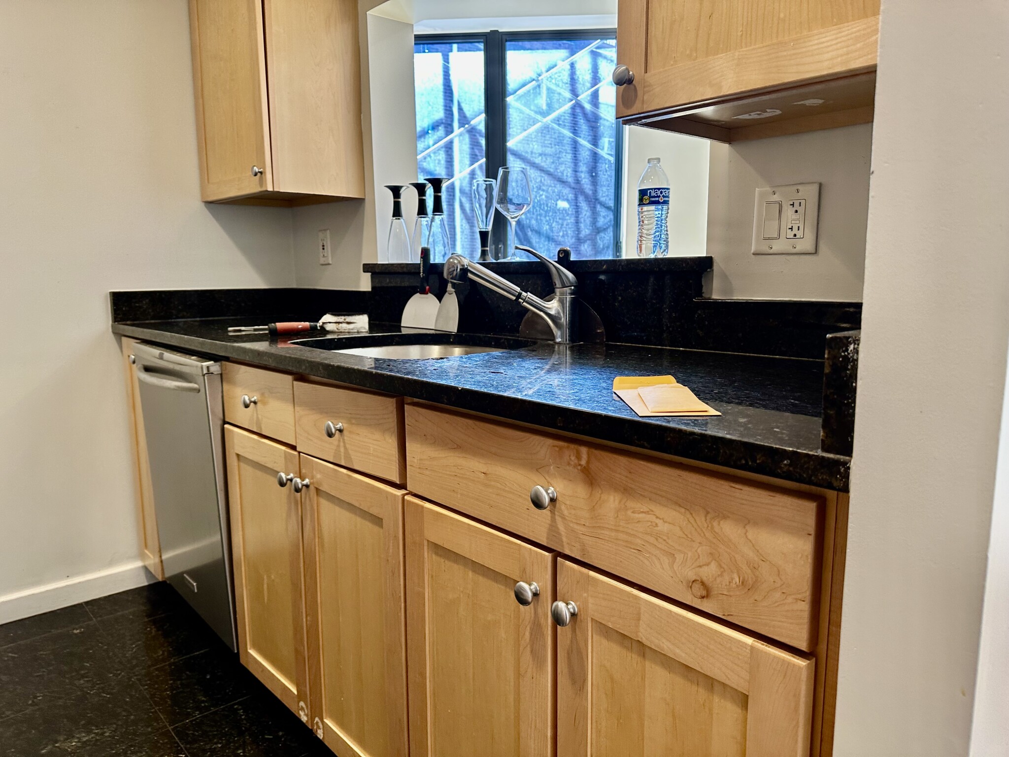 1661 Washington, South End