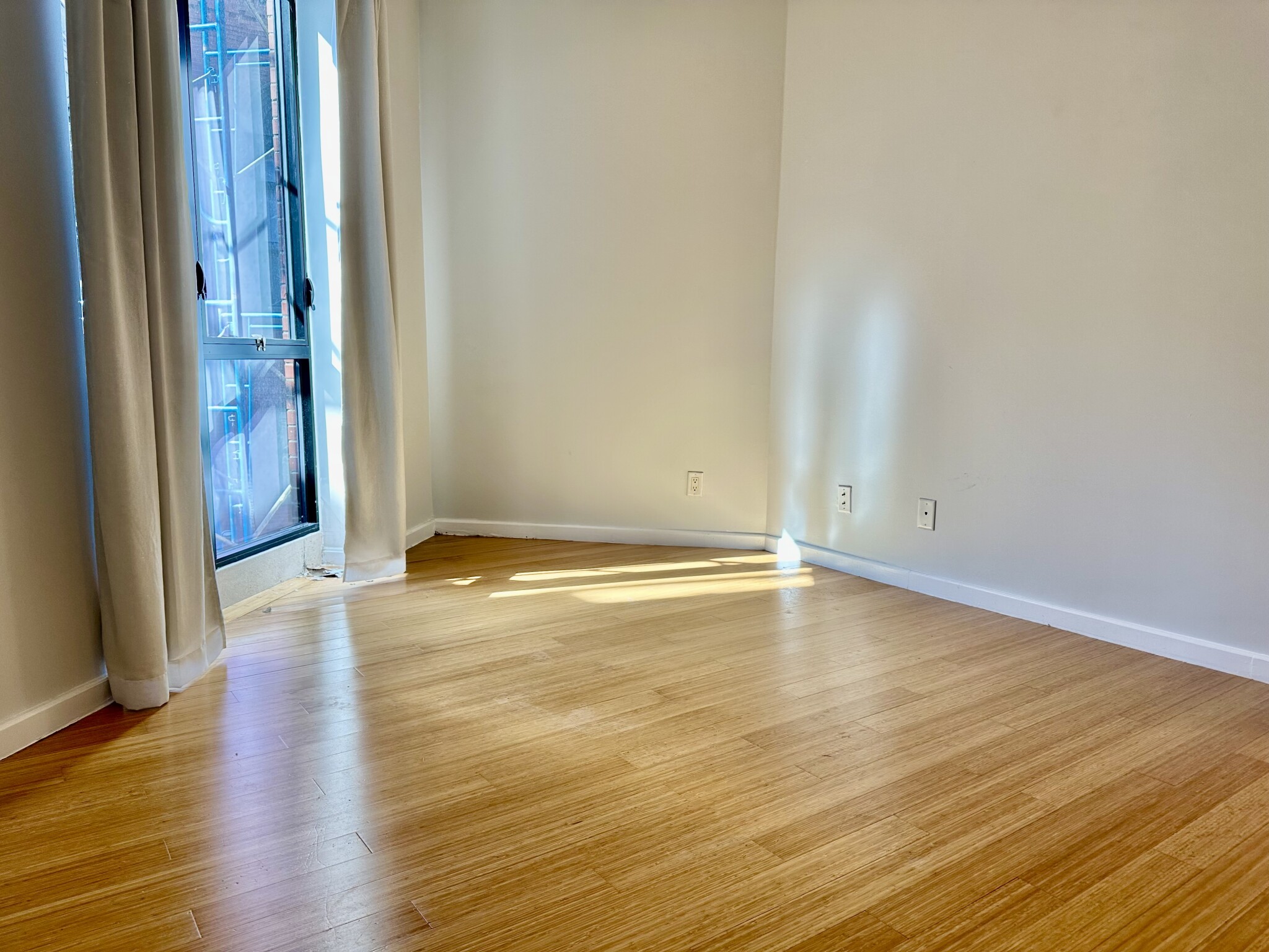 1661 Washington, South End