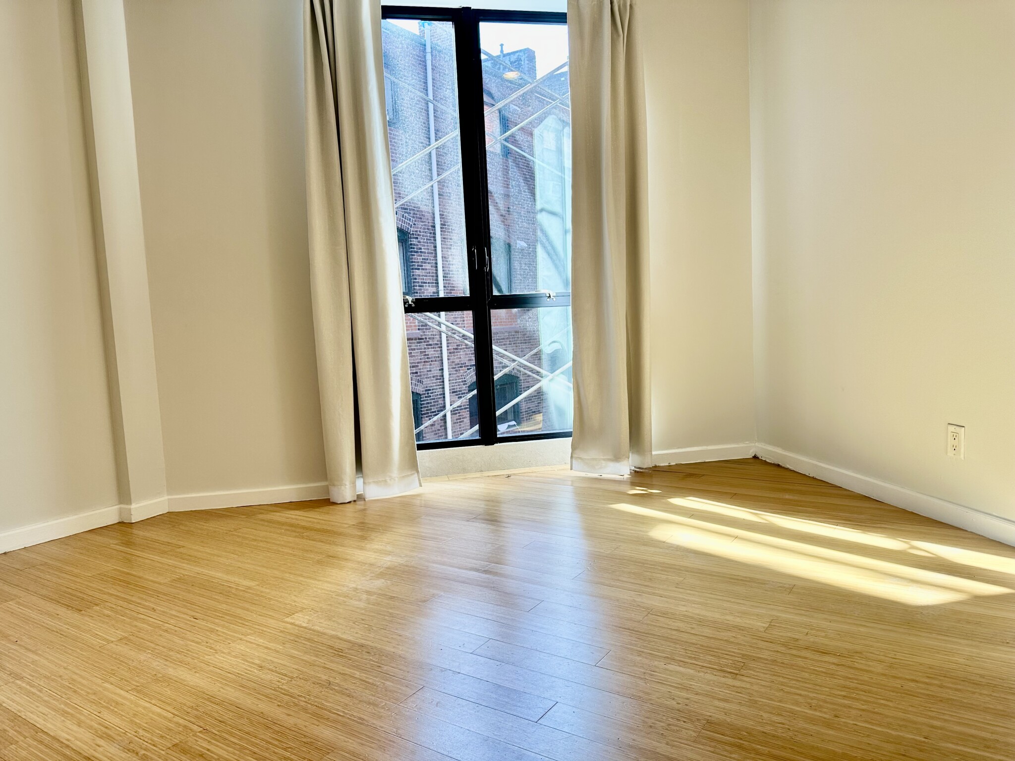 1661 Washington, South End