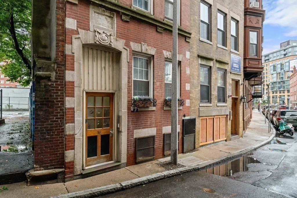 16 Stillman St, North End