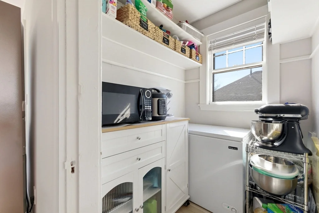 23 Matchett, Oak Square