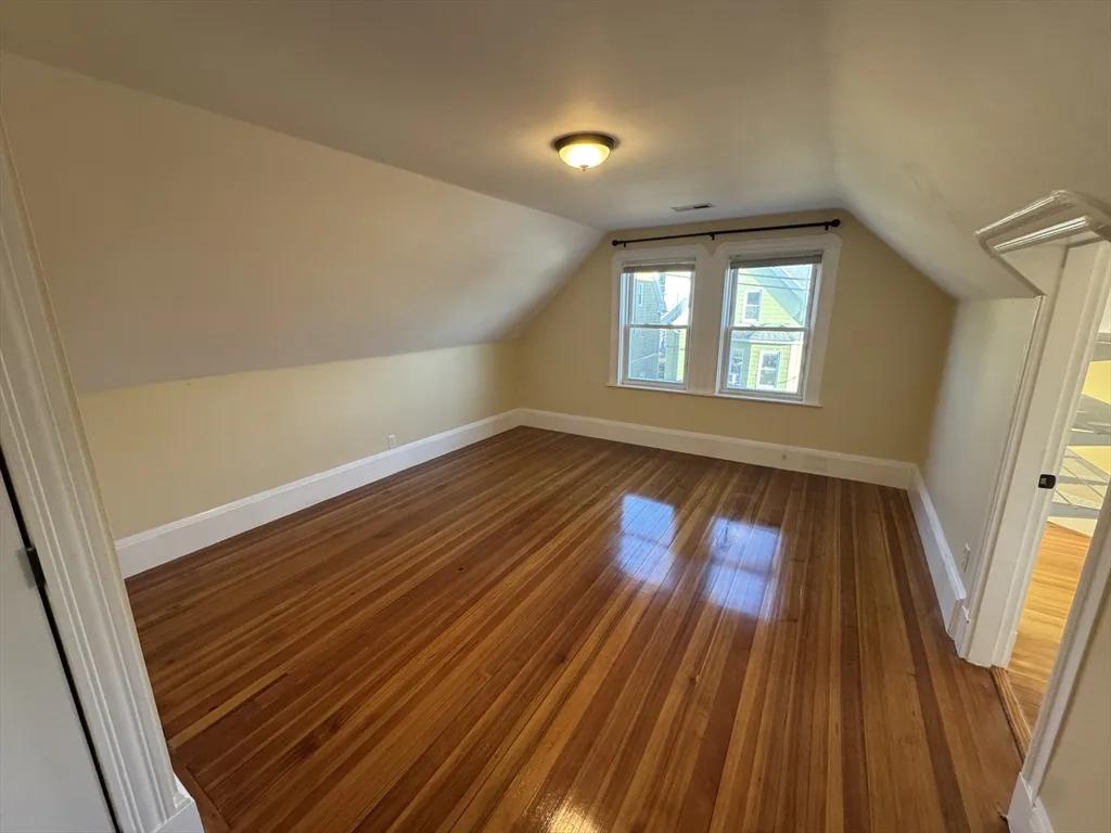 50 Lowell St, Spring Hill