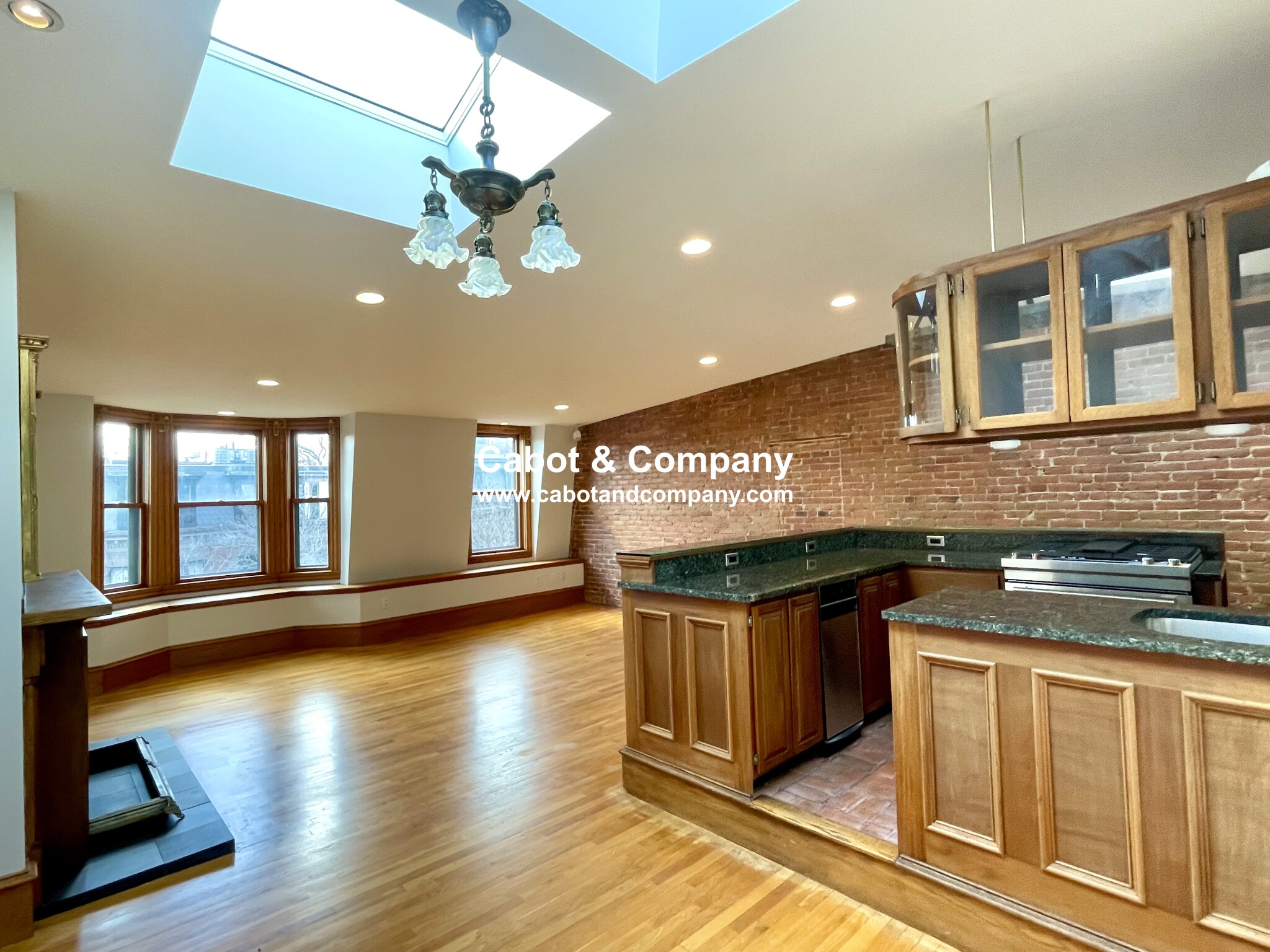 17 Holyoke St, South End