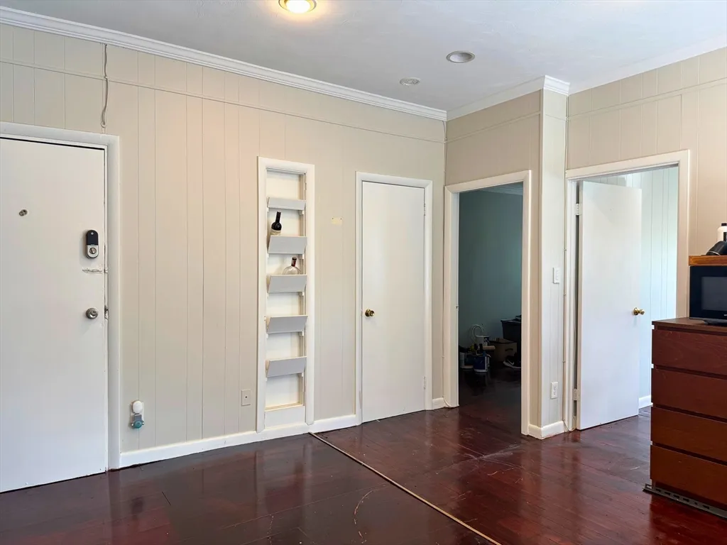 3 Englewood Ave, Columbus Park