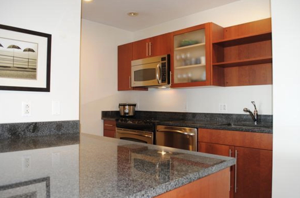 17 Otis St, East Cambridge