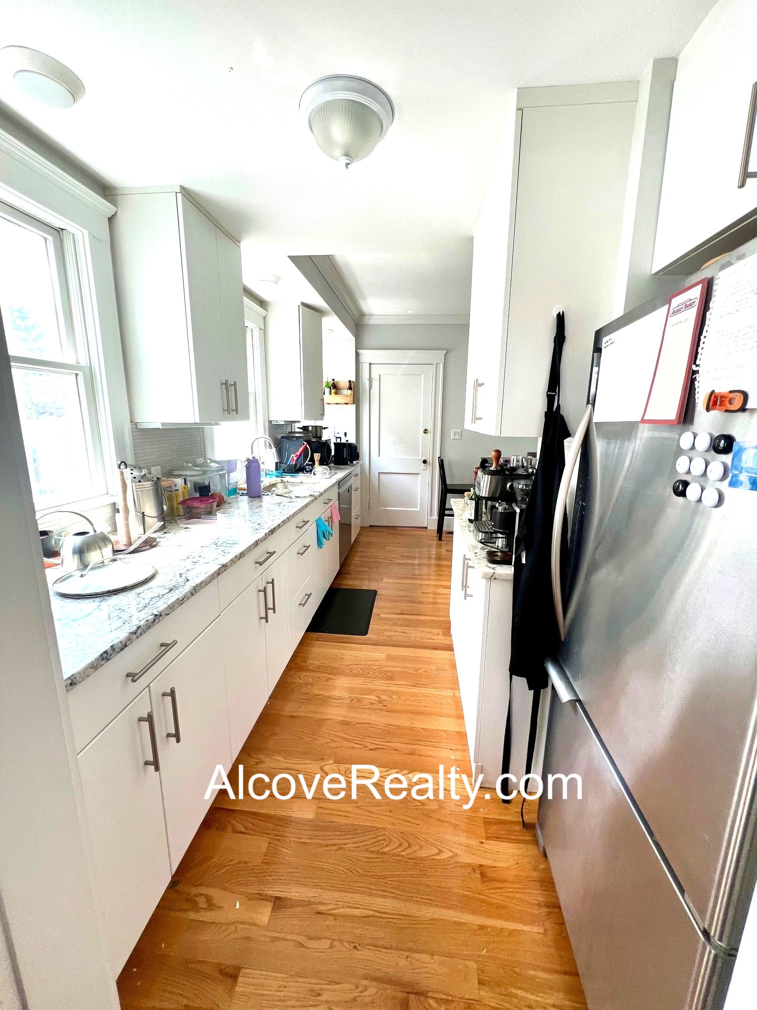 34 Leonard St, Tufts