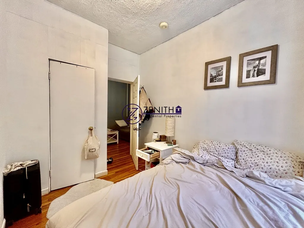 76 Phillips St, Beacon Hill