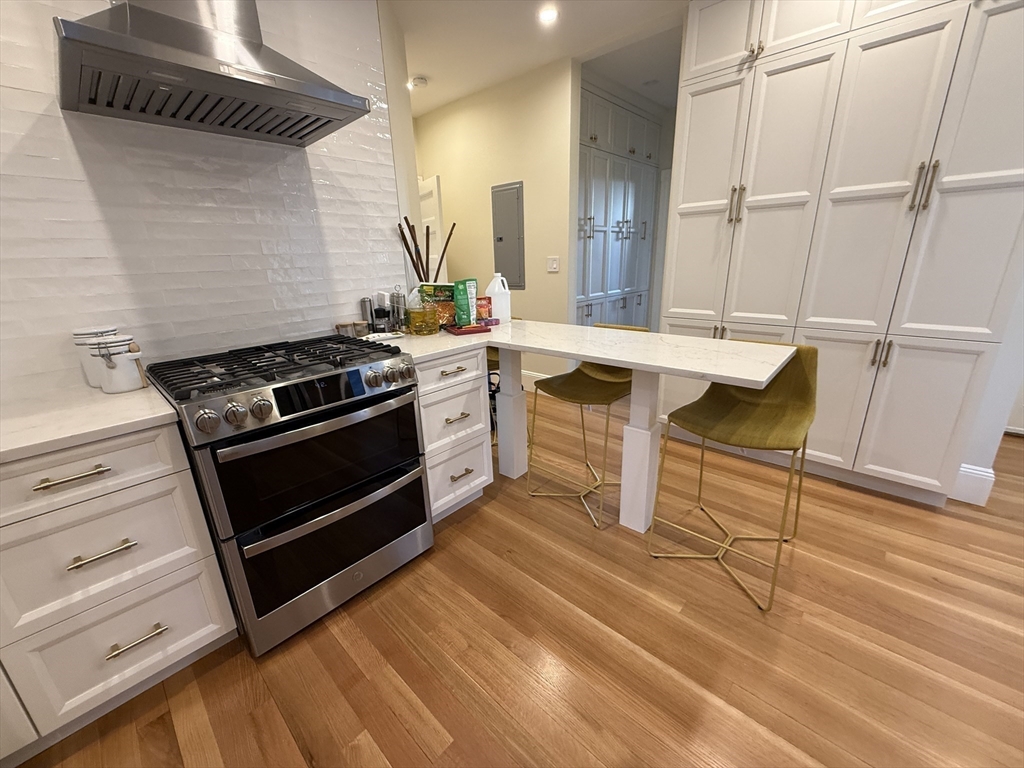 82 Lancaster Ter, Coolidge Corner