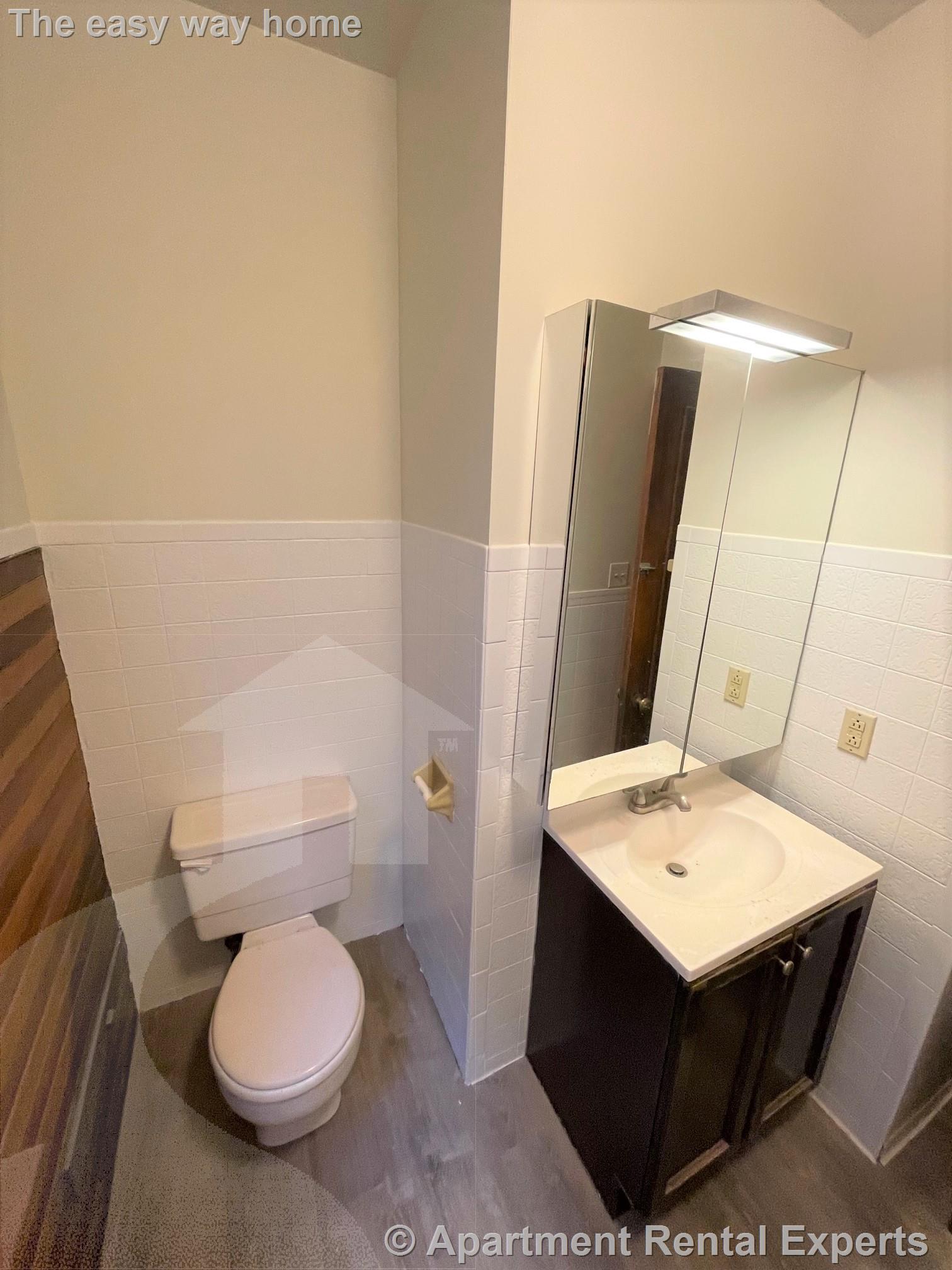 14 Chestnut St, Malden Center