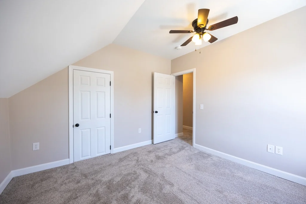 584 Mount Hope St, North Attleboro