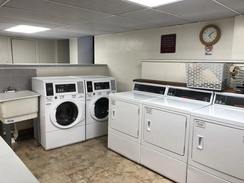 4 Commonwealth Ct, Brighton