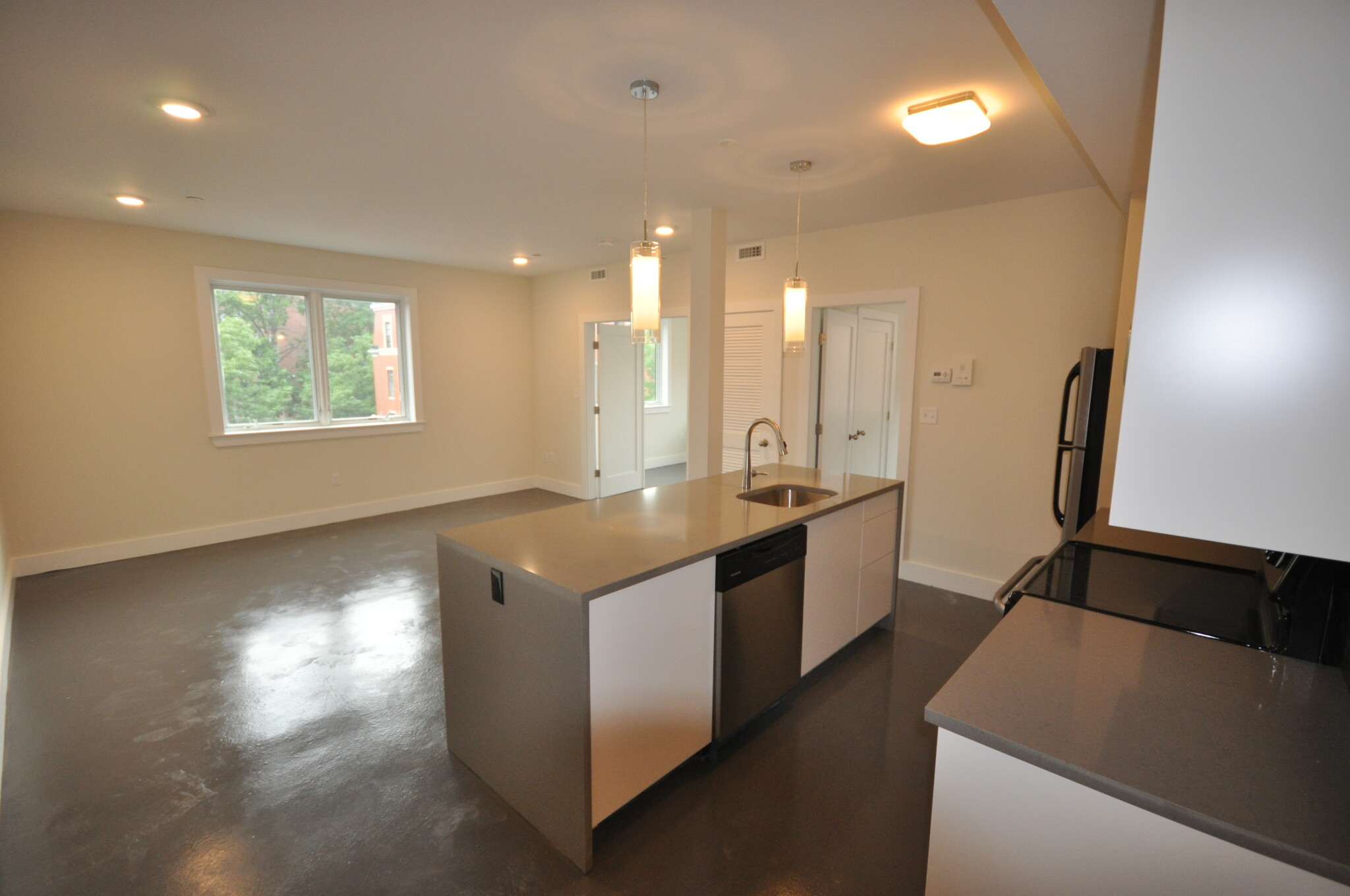 659 Massachusetts Ave, Roxbury