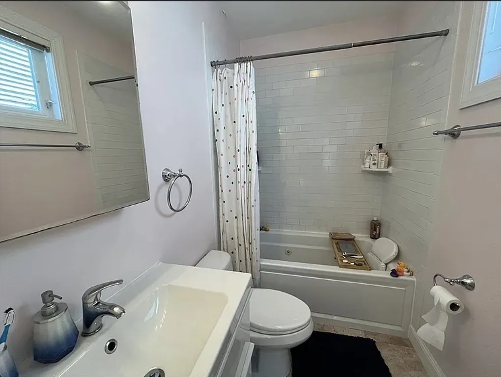 20R Cross St, East Somerville