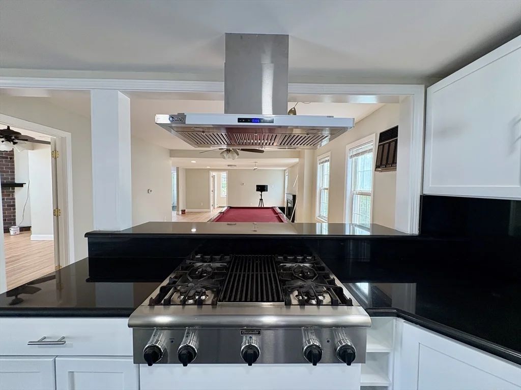 1318 Salem St, Malden