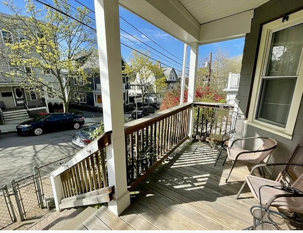 14 Dow St, West Somerville