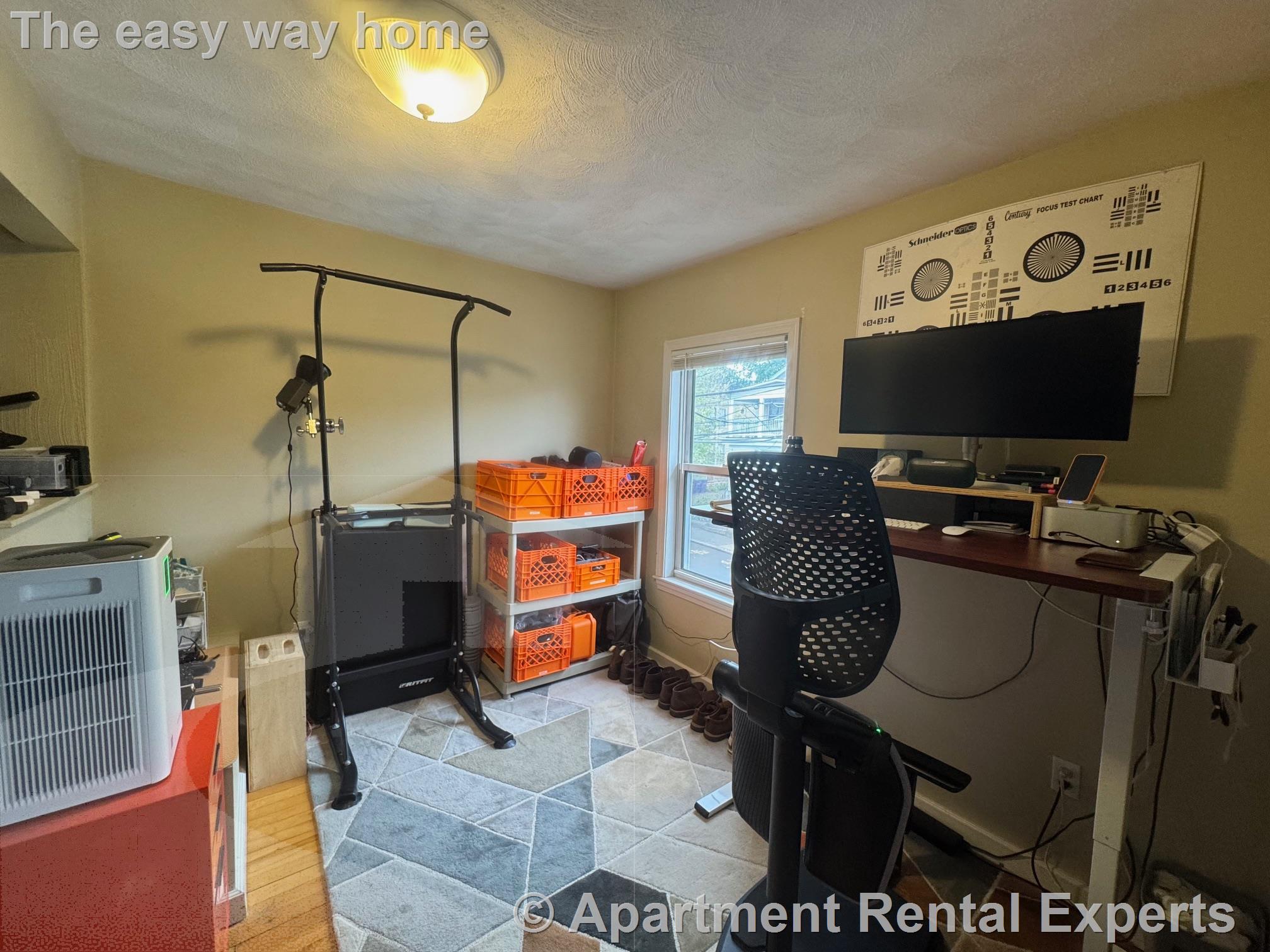 53 Farragut Ave, Teele Square