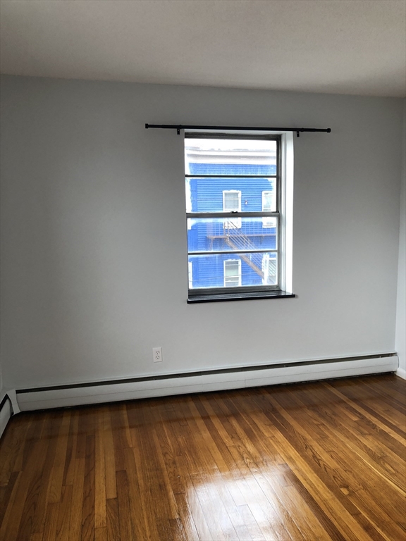 685 Moody St, Waltham