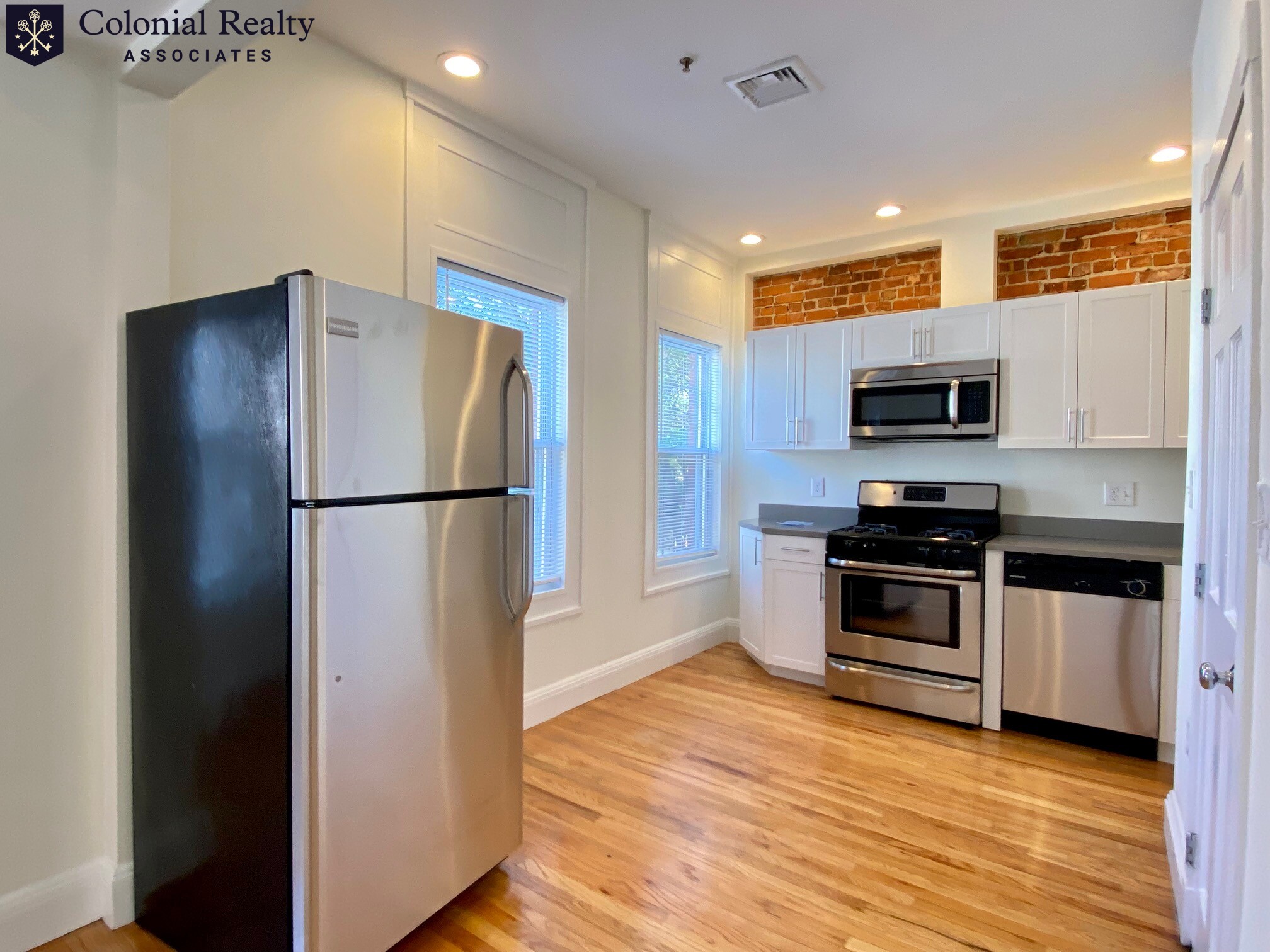 10 Brainerd Rd, Allston