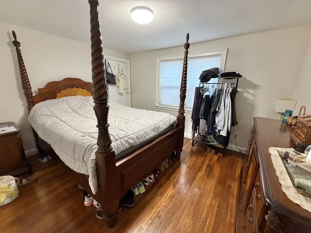 176 Upland Ave, Newton