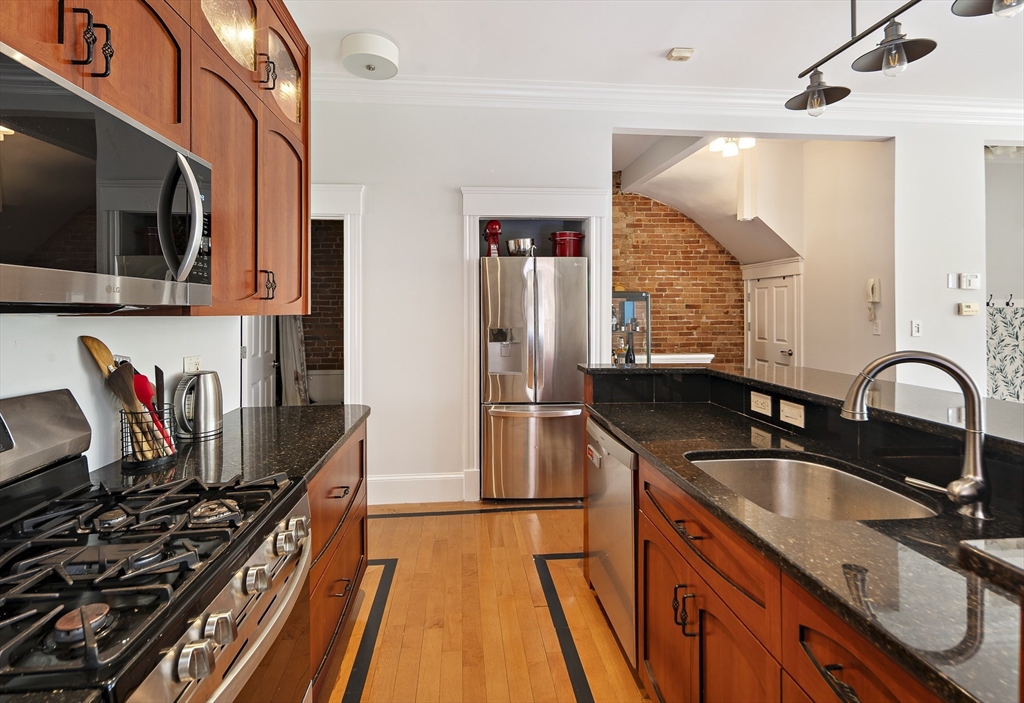 3 Seaver St, East Boston