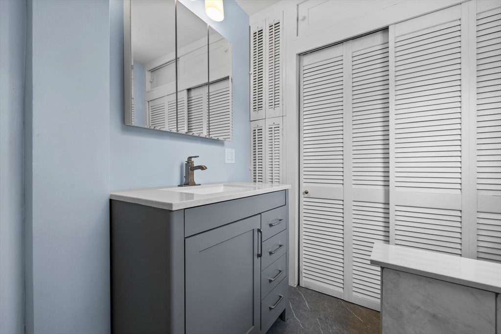 5 Fells Ave, Milford