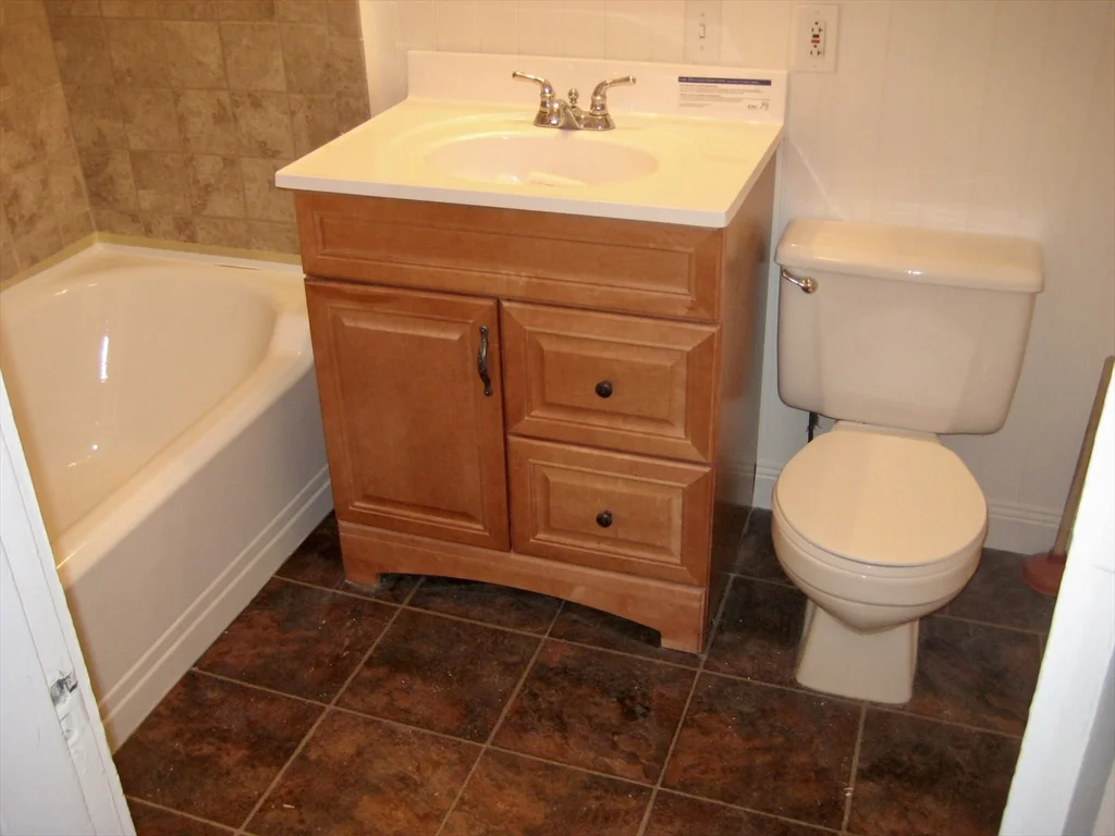 141 Whitwell St, Quincy