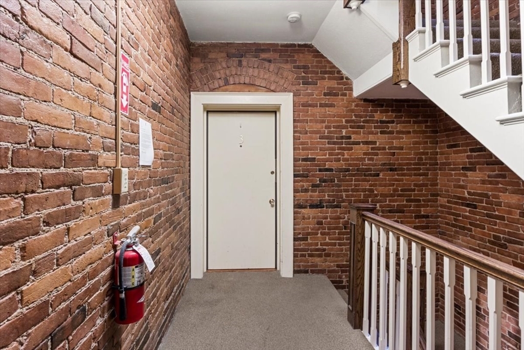 39 Kent St, Brookline