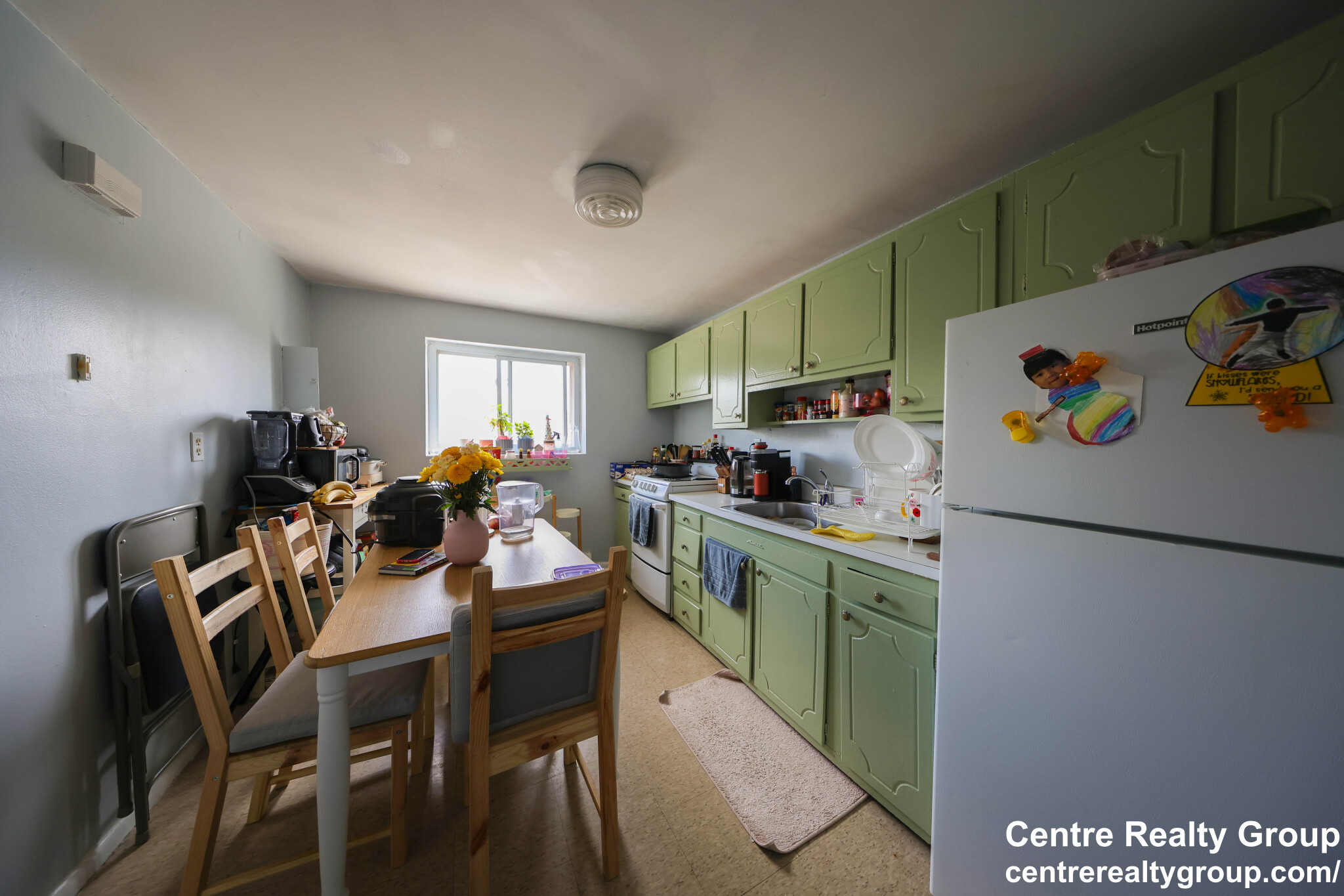 14 Bryon Rd, Chestnut Hill