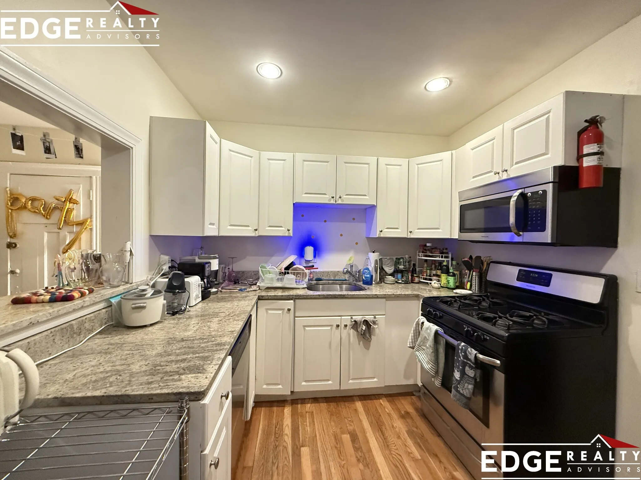 73 Thatcher St, North Brookline