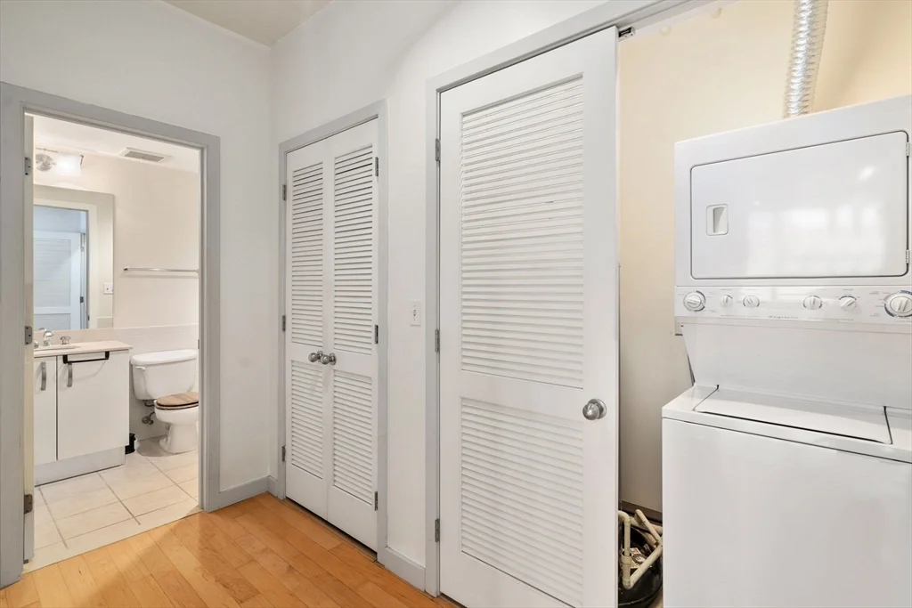 210 South St, Leather District