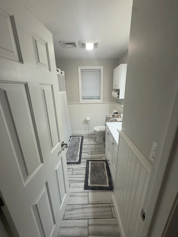 19 Skyline Dr, Malden