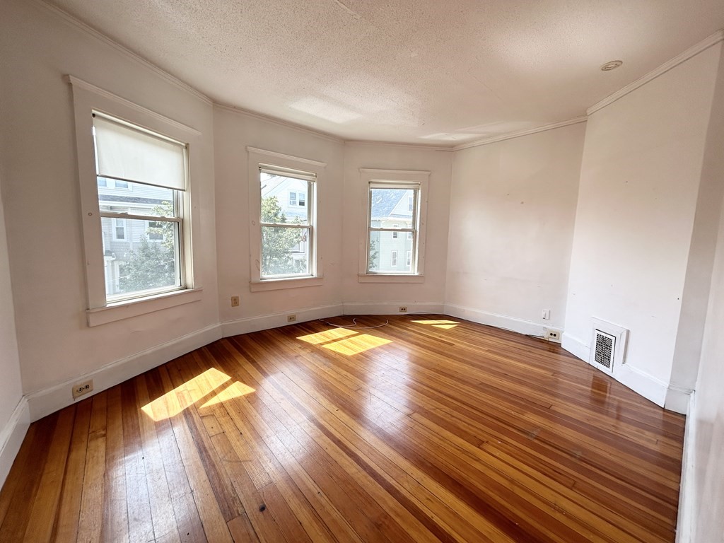 74 Romsey St, Boston