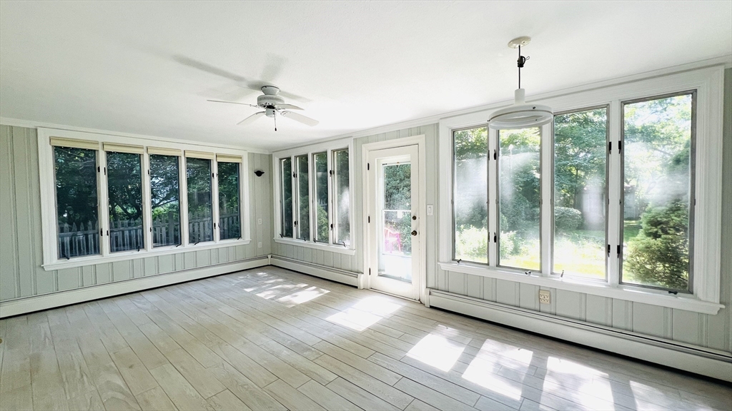 30 Thackeray Rd, Wellesley