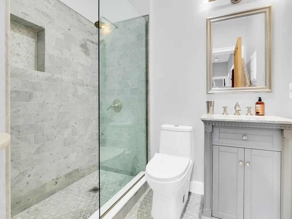 482 Columbus Ave, South End