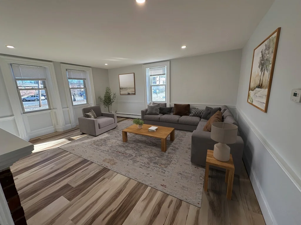 250 Walnut St, Framingham