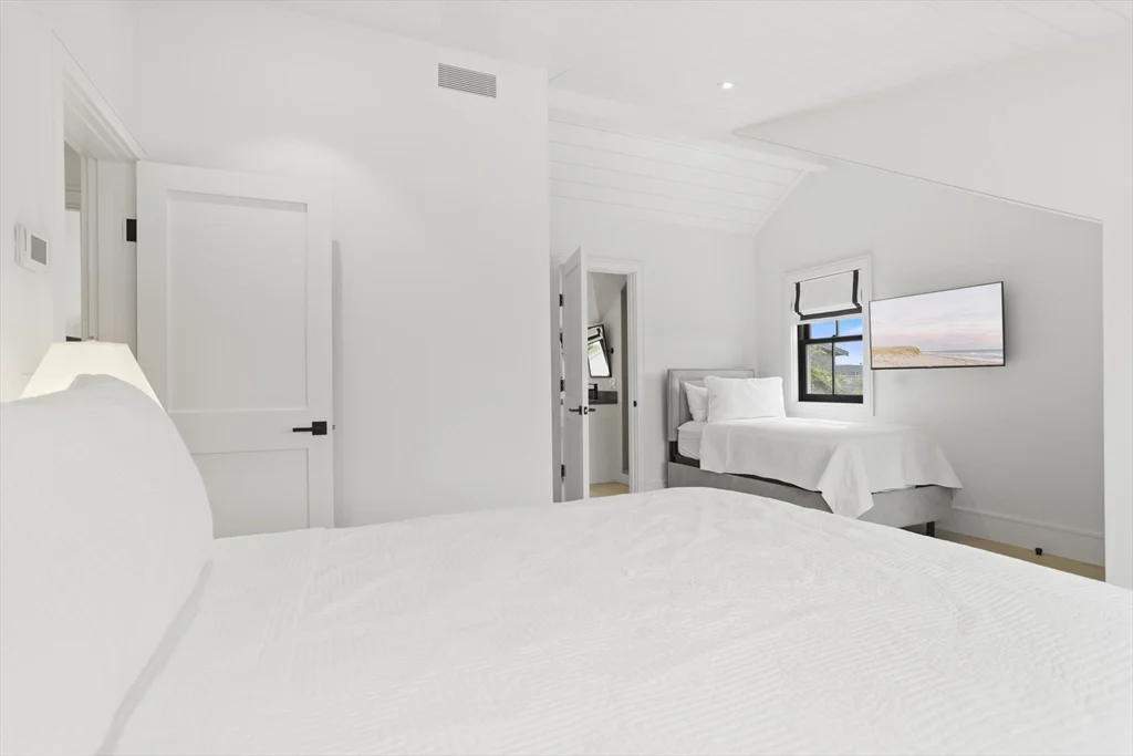 3 Old Mill Ct, Nantucket