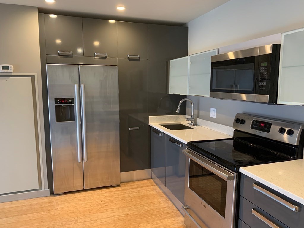 691 Massachusetts Ave, South End