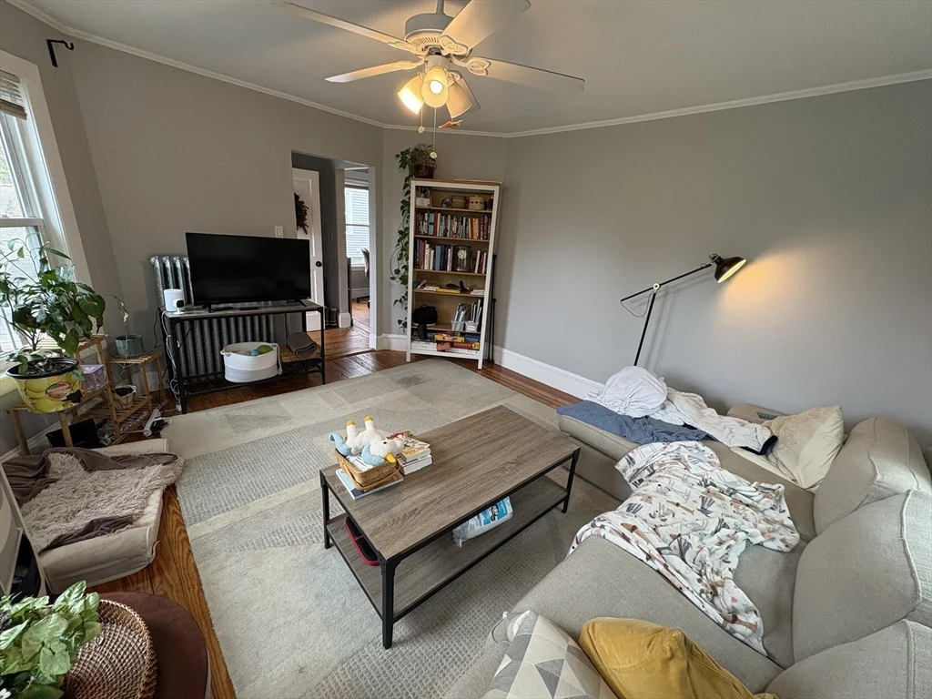 2 Willow Ter, Newton