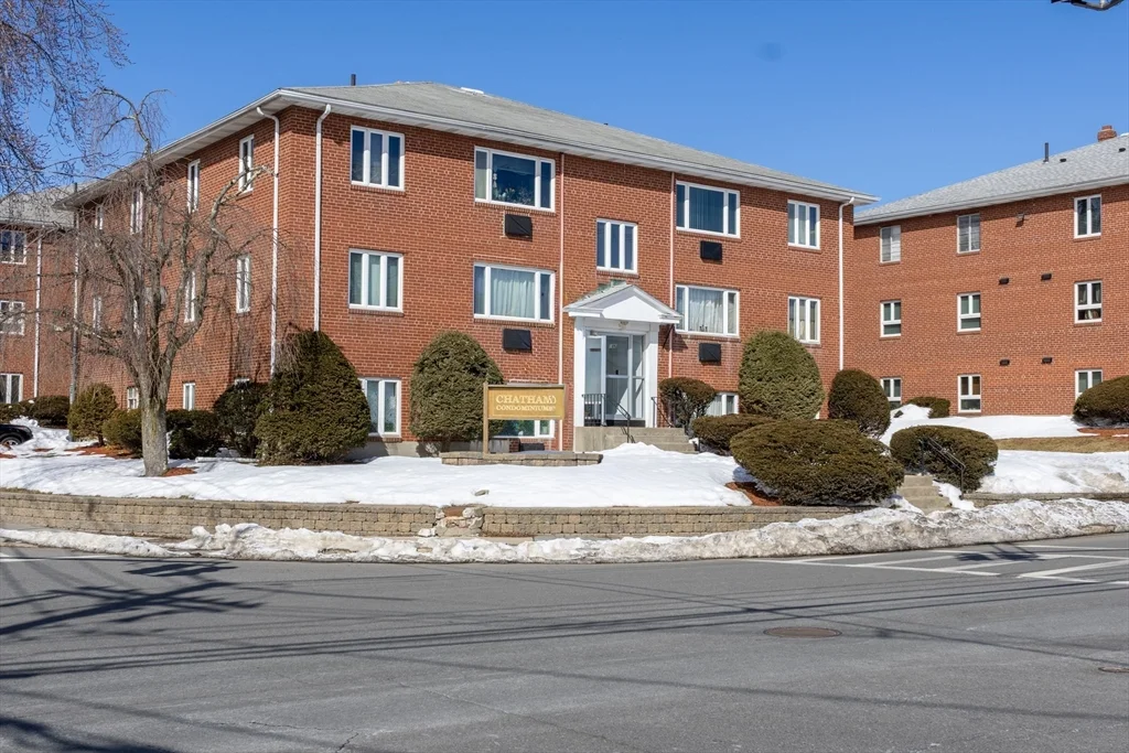 186 Lexington St, Watertown