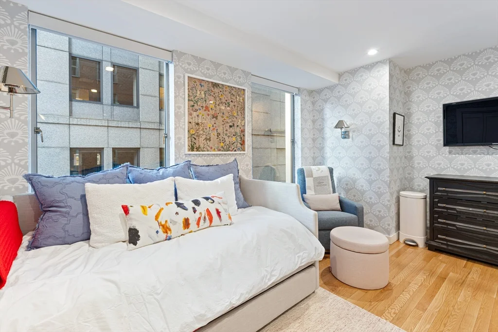 80 Broad, Waterfront