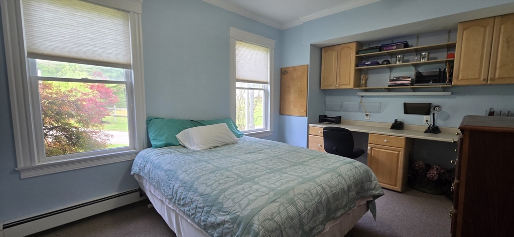 393 South St, Plainville