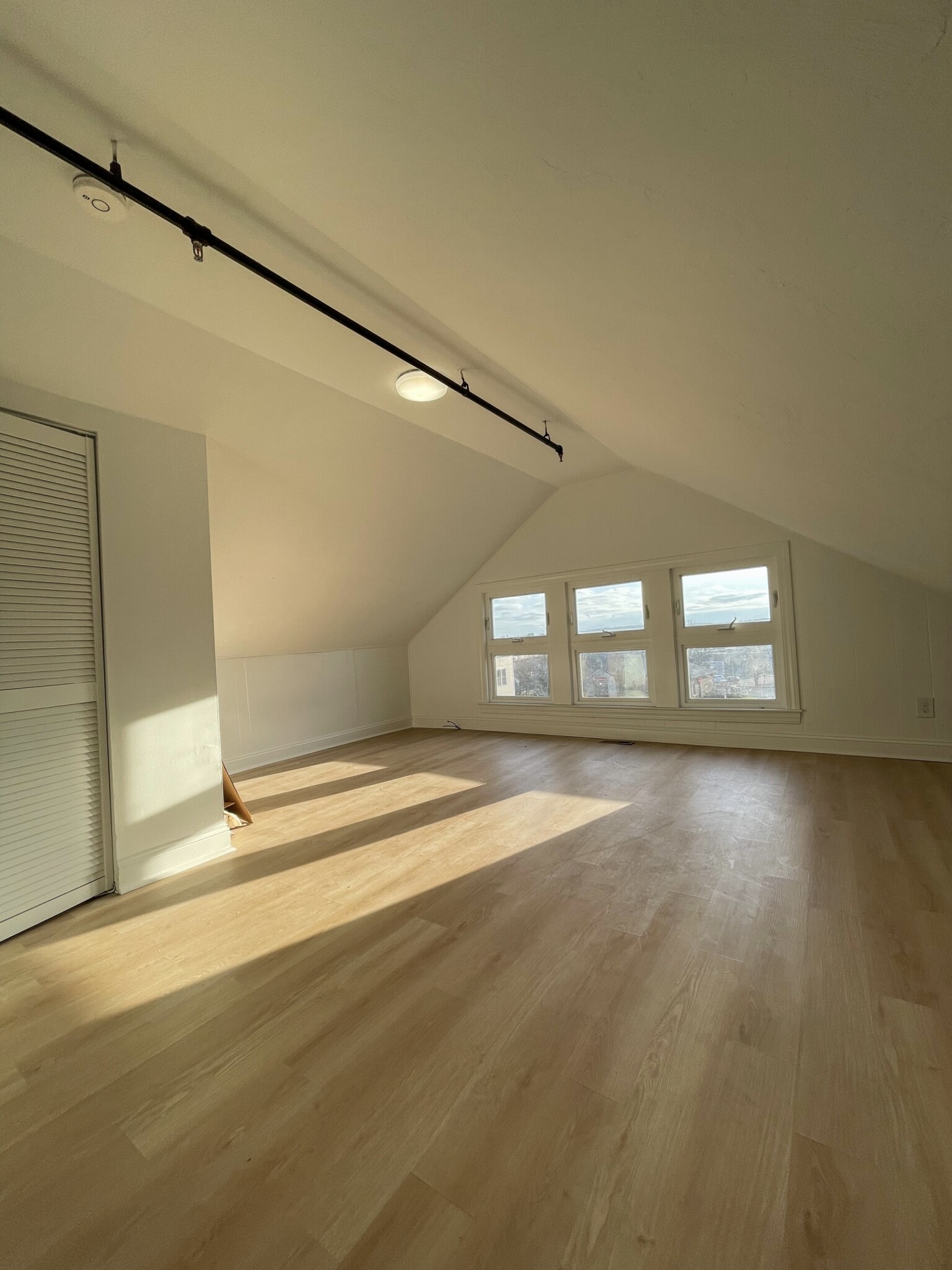 402 Neponset Ave, Dorchester