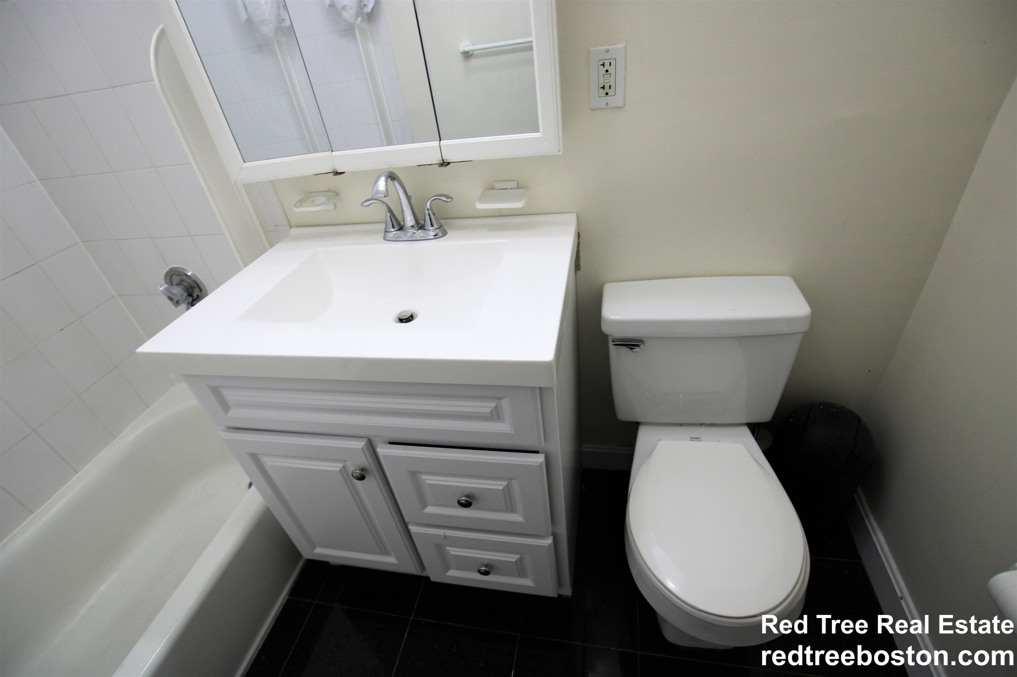 34 Gardner St, Allston