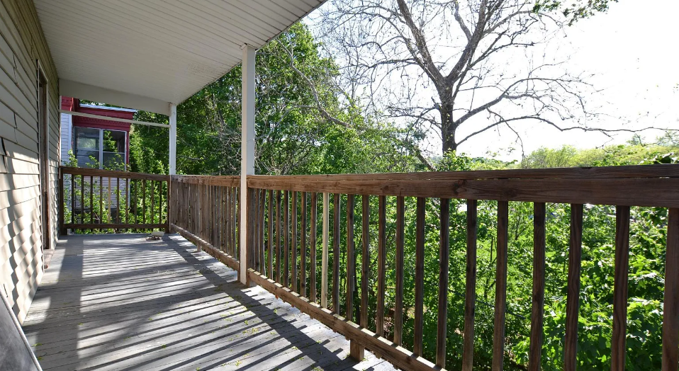 36 Brackett St, Oak Square