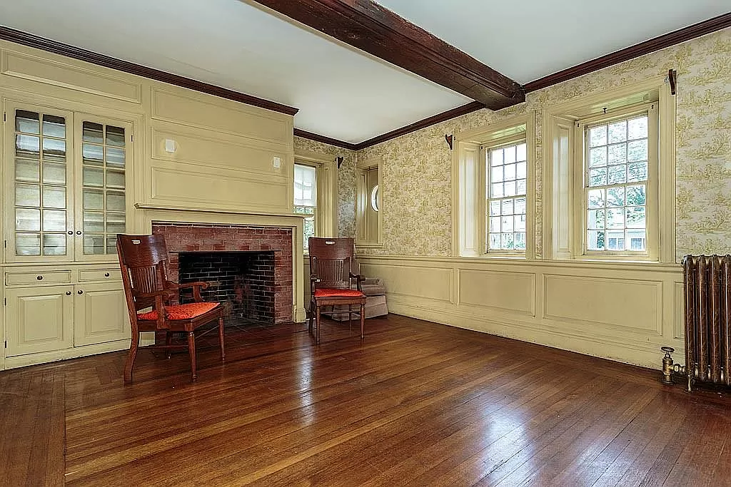 350 Riverside Ave, Medford