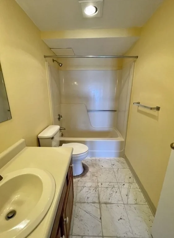 100 Cove Way, Quincy