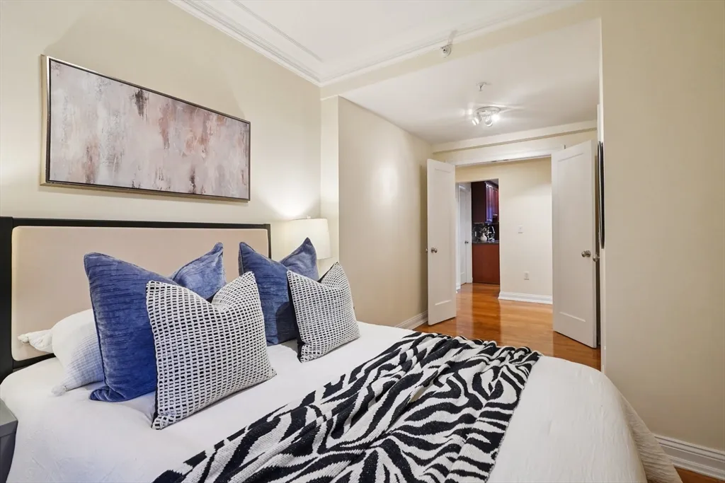 20 Chapel St, Longwood