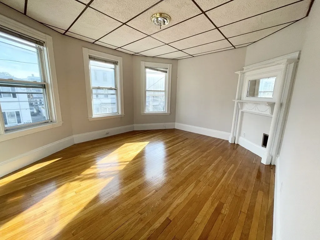 26-28 Harbor View, Dorchester