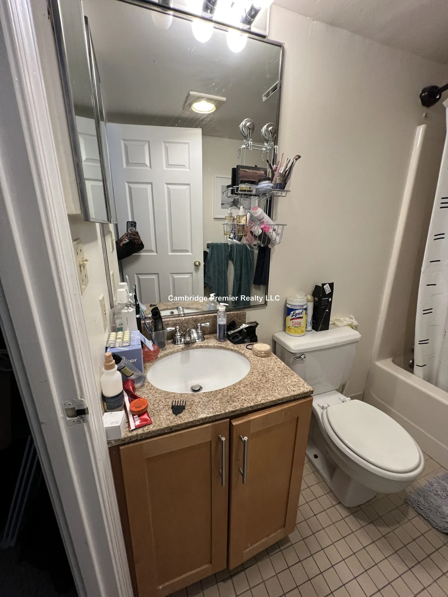 345 Franklin St, Riverside