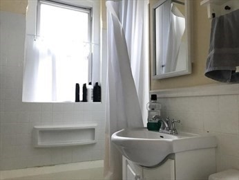 66 Queensberry, Boston